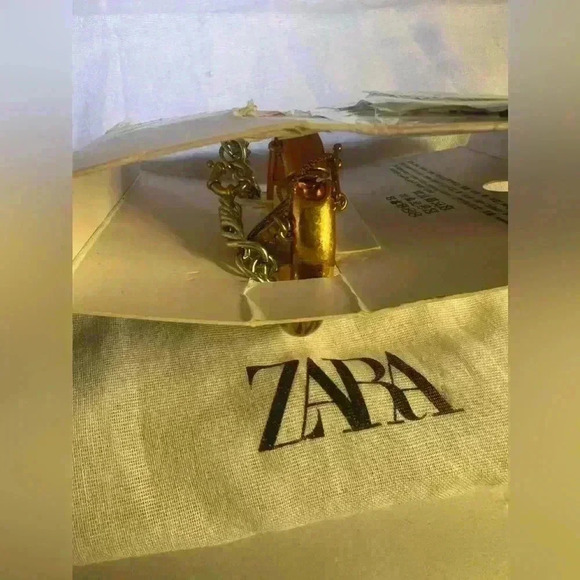 🔥🔥zara charm bracelet - Picture 6 of 8